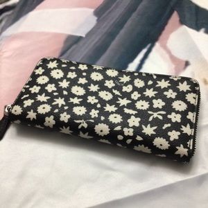 NEW Coach Floral Accordion Wallet RARE